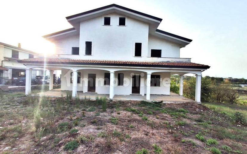 Villa a schiera 4 locali, nuova, Sant'Agata de' Goti — foto 8 di 25