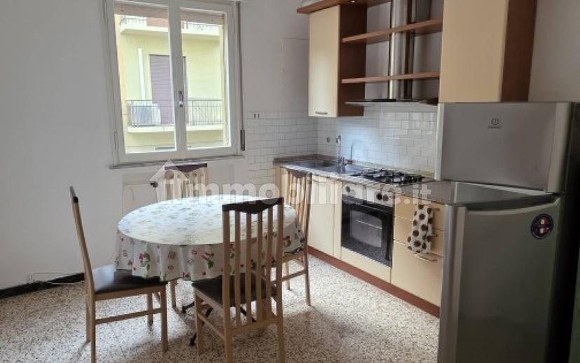 Bilocale buono stato, primo piano, Regina Pacis, Reggio Emilia — foto 6 di 13