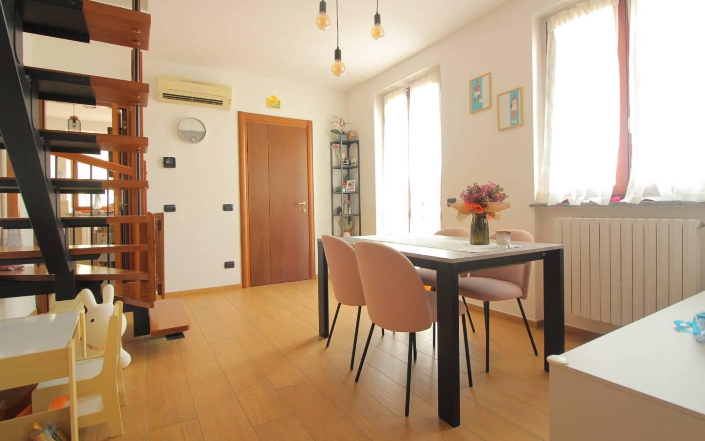 Trilocale via Roma 156, Centro, San Martino Siccomario