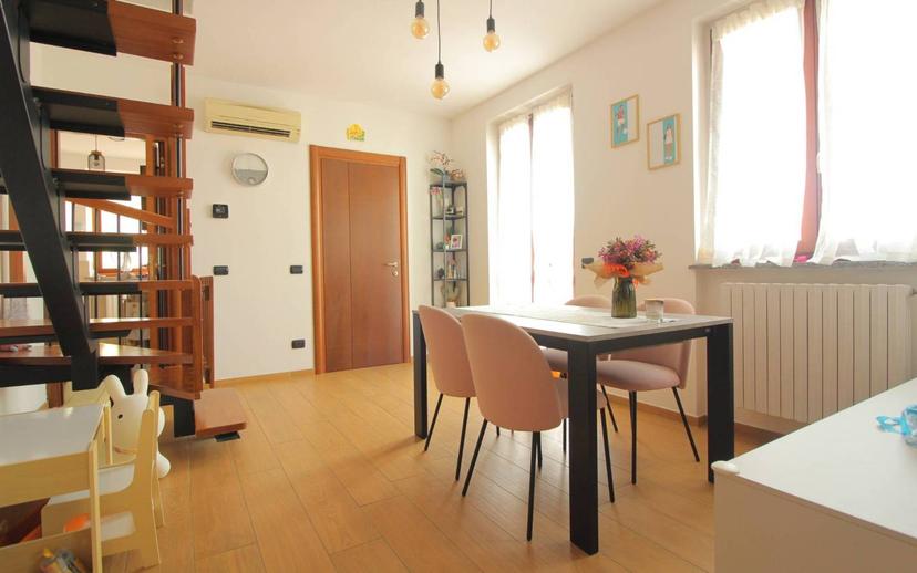 Trilocale via Roma 156, Centro, San Martino Siccomario