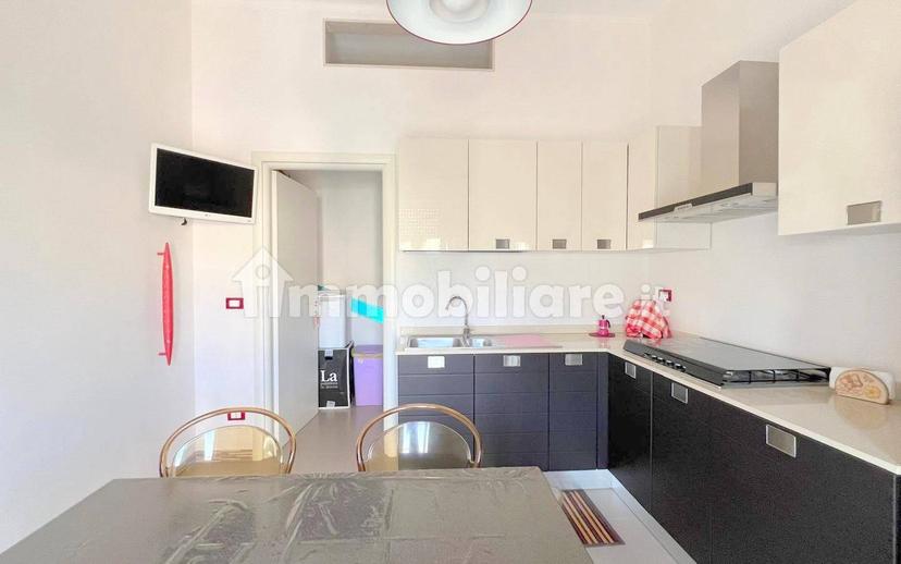 Appartamento via Mercadante, Ceglie Messapica — foto 15 di 28