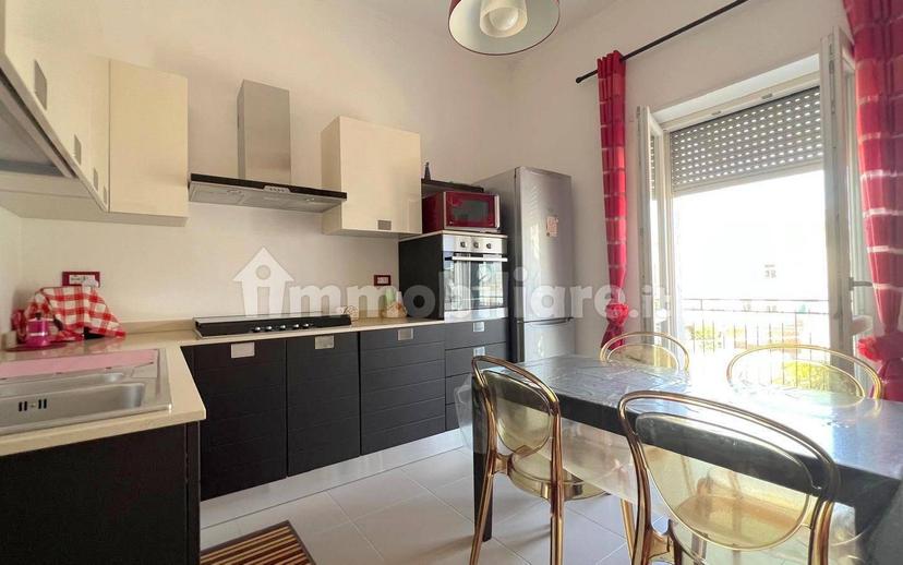 Appartamento via Mercadante, Ceglie Messapica — foto 10 di 28