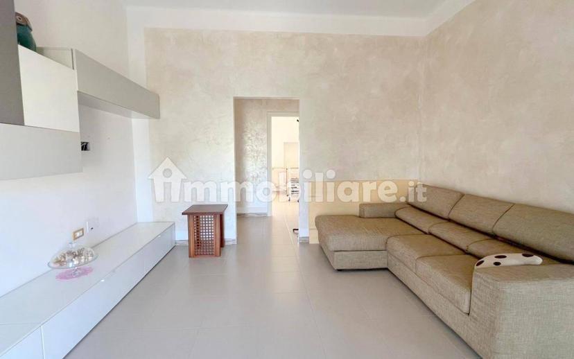 Appartamento via Mercadante, Ceglie Messapica — foto 4 di 28