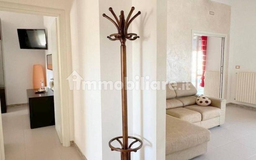 Appartamento via Mercadante, Ceglie Messapica — foto 23 di 28