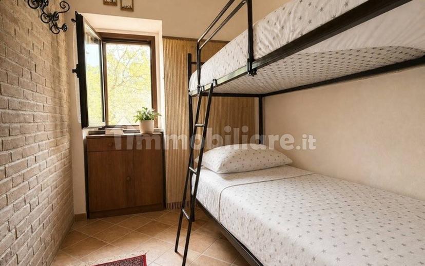 Casale frazione Uscerno, Montegallo — foto 15 di 18