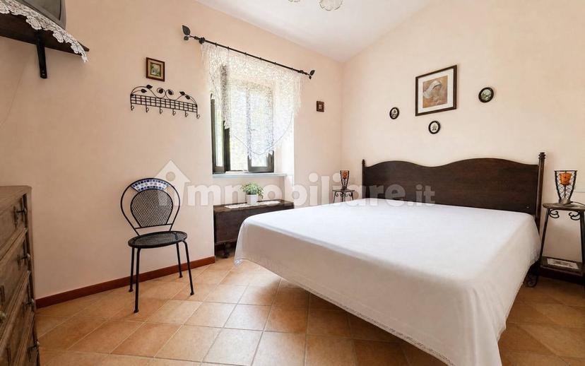 Casale frazione Uscerno, Montegallo — foto 12 di 18