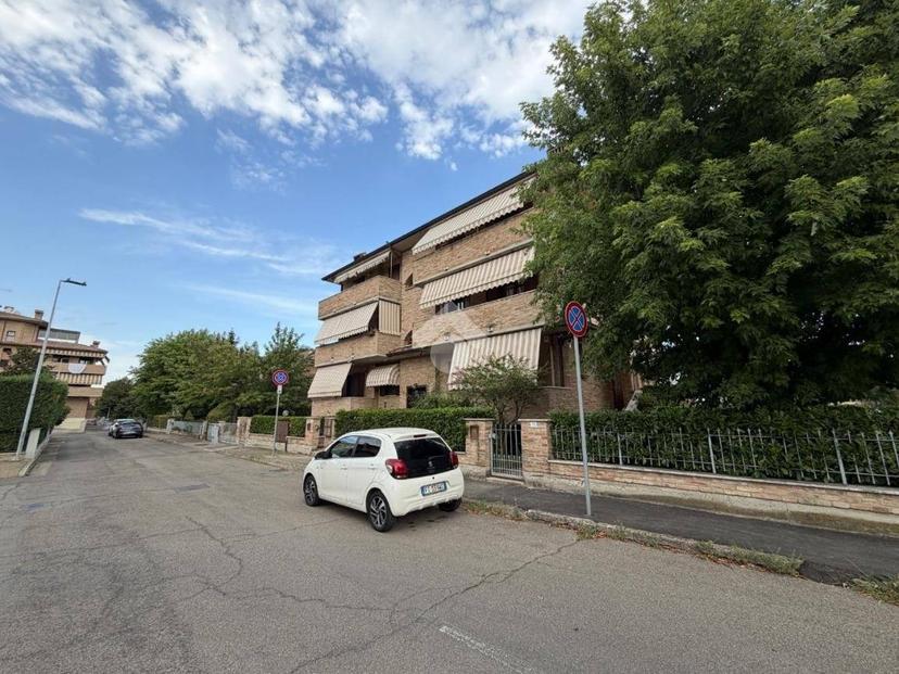 Trilocale via Fratelli Rosselli 77, Centro, Formigine — foto 11 di 23