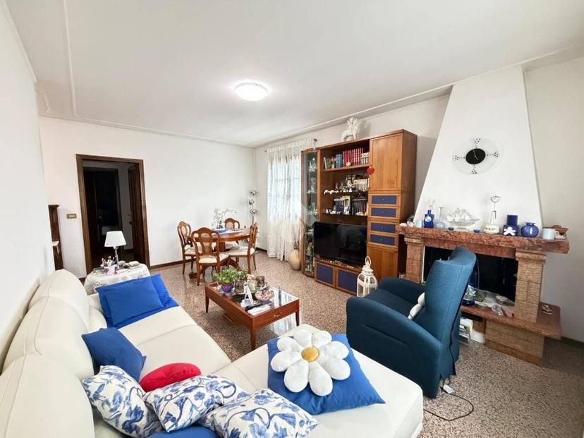 Trilocale via Fratelli Rosselli 77, Centro, Formigine — foto 19 di 23