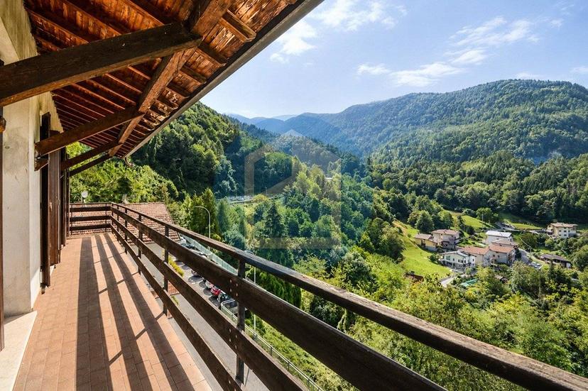 Villa unifamiliare via Alta Guardia, Astrio, Breno — foto 23 di 47