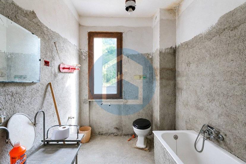Villa unifamiliare via Alta Guardia, Astrio, Breno — foto 28 di 47