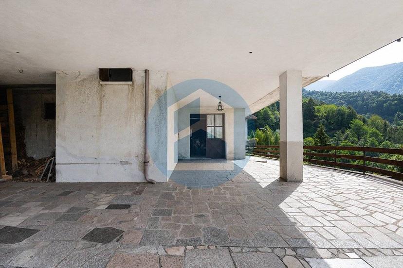 Villa unifamiliare via Alta Guardia, Astrio, Breno — foto 4 di 47