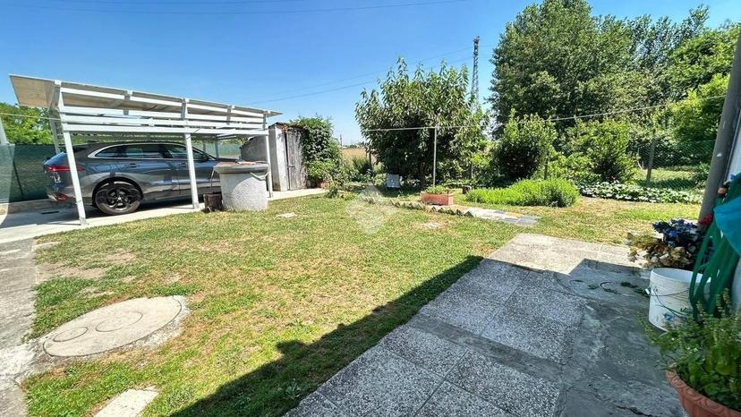 Villa bifamiliare via bastia 363, Lavezzola, Conselice — foto 2 di 38