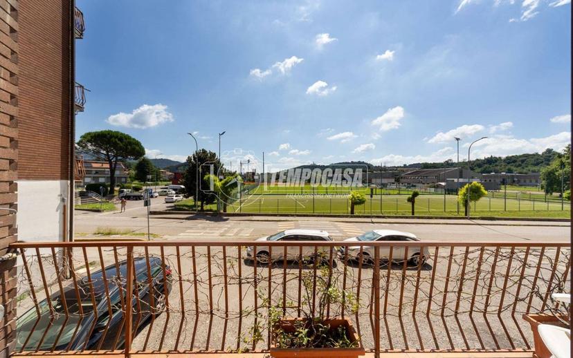 Trilocale via Giacomo Leopardi 4, Centro, Barzago — foto 13 di 31