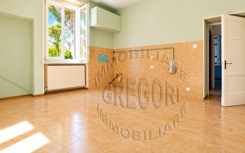 Quadrilocale viale Trento 17, Centro, Fermo — foto 18 di 25