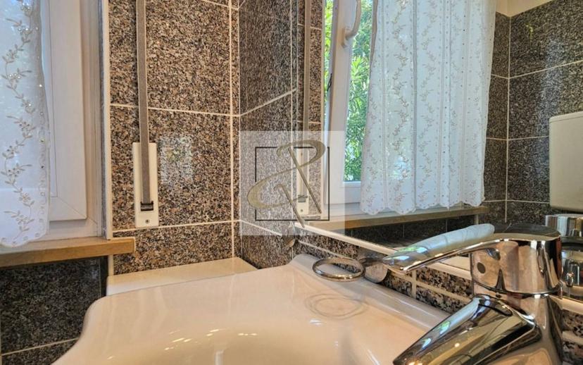 Villa unifamiliare Località Pozzol, Centro, Torri del Benaco — foto 30 di 39