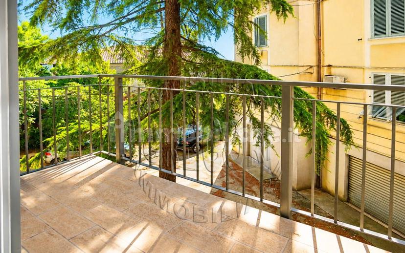Quadrilocale viale Trento 17, Centro, Fermo — foto 14 di 25