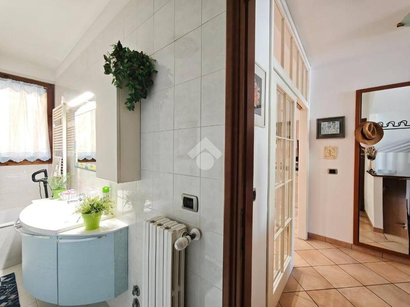 Villa a schiera via Fratelli Cavanis 51, Chirignago, Venezia — foto 2 di 25