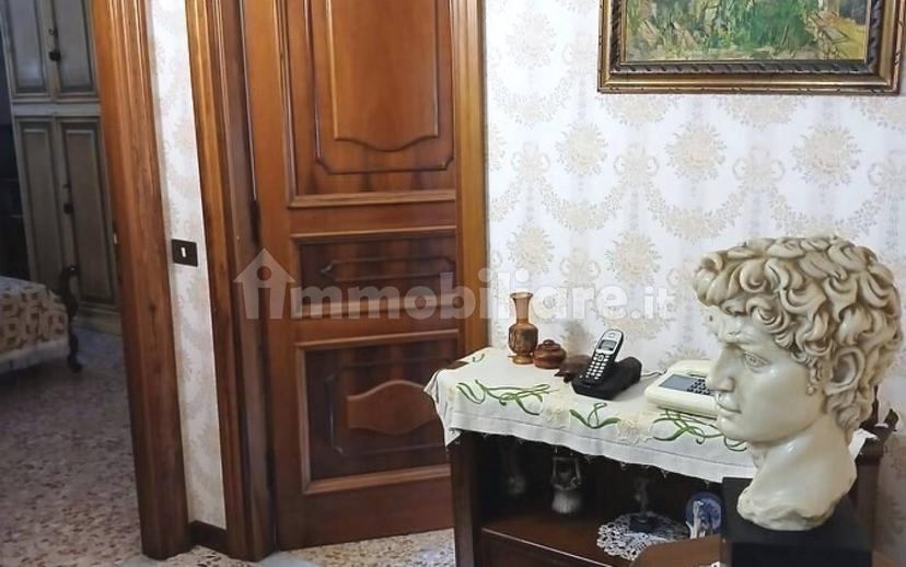 Villa unifamiliare via Garibaldi, Centro, Dolcedo — foto 10 di 32