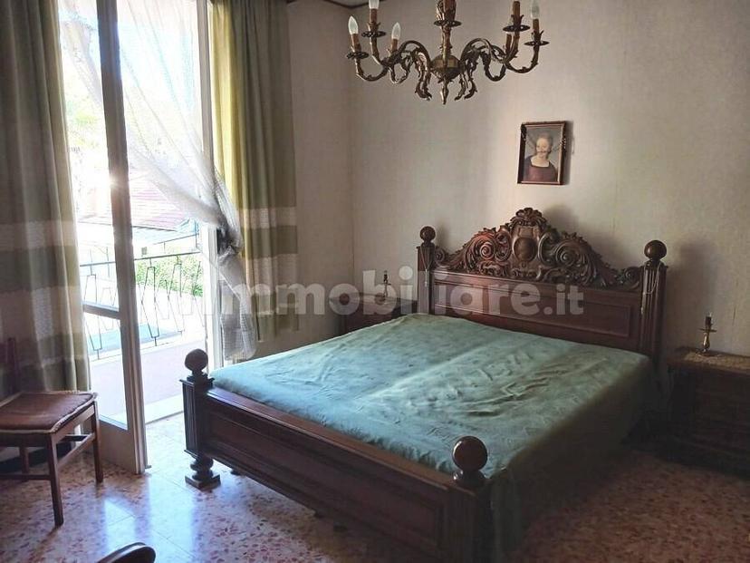 Villa unifamiliare via Garibaldi, Centro, Dolcedo — foto 11 di 32