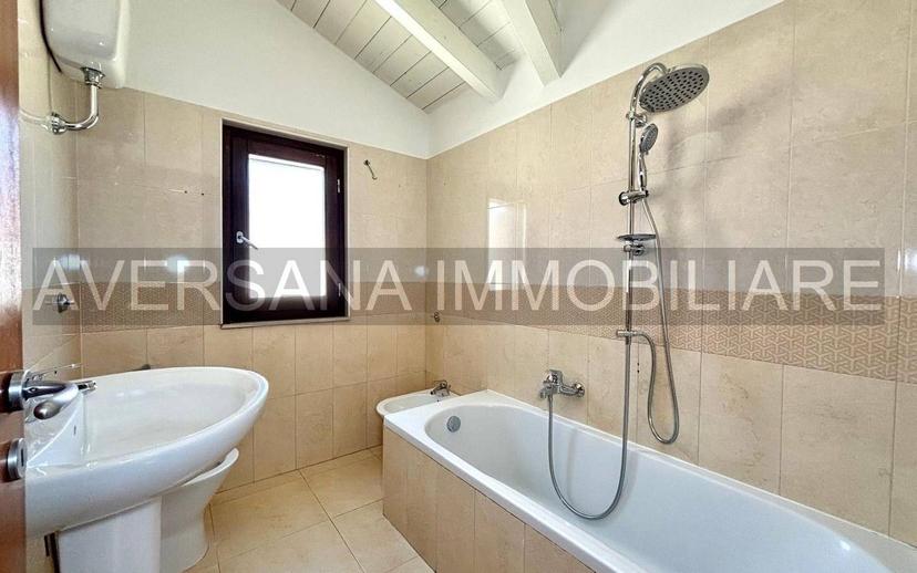 Mansarda via Enrico De Nicola, Trentola-Ducenta — foto 14 di 14