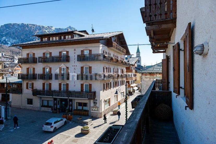 Trilocale piazza pittori fratelli ghedina, Centro, Cortina d'Ampezzo — foto 6 di 16