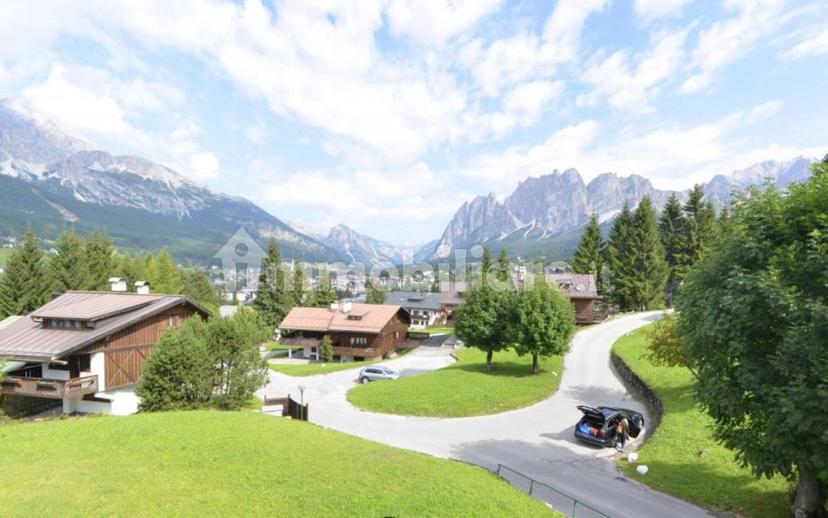 Trilocale Località Crepedel, Centro, Cortina d'Ampezzo — foto 5 di 14