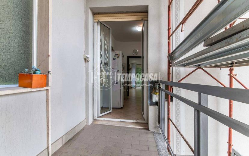 Trilocale via Caduti del Lavoro 4, Gorla Maggiore — foto 2 di 21