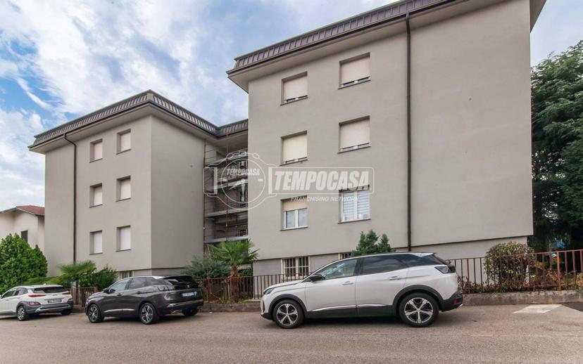 Trilocale via Caduti del Lavoro 4, Gorla Maggiore — foto 9 di 21