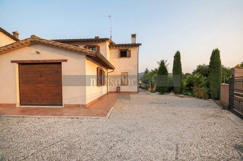 Villa unifamiliare Strada delle Tavernacce 52, Parlesca, Perugia — foto 8 di 57