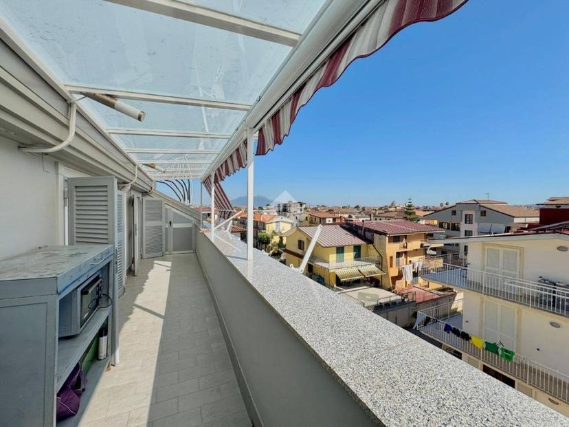 Trilocale via Giuseppe Verdi 55, Orta di Atella — foto 2 di 25