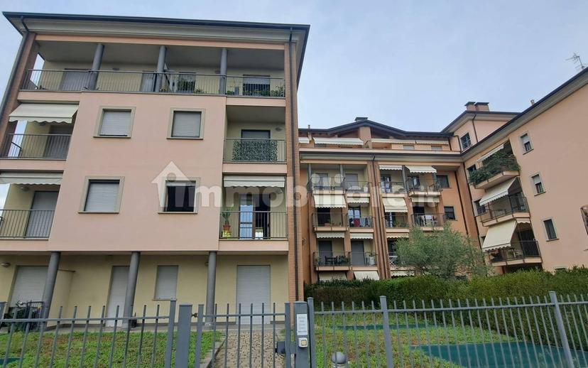 Trilocale via Emilio Macazzola 22, Centro, Malnate — foto 3 di 27