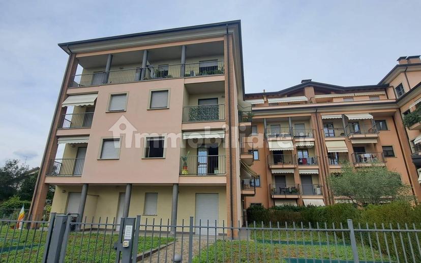 Trilocale via Emilio Macazzola 22, Centro, Malnate — foto 11 di 27