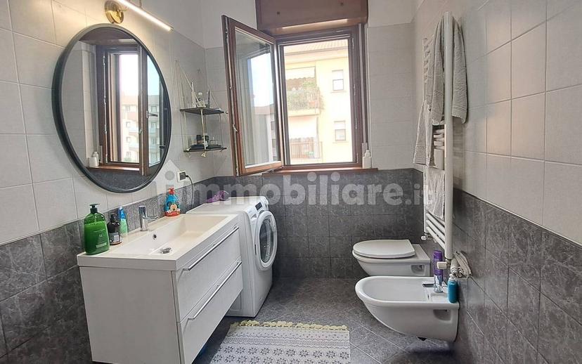Trilocale via Emilio Macazzola 22, Centro, Malnate — foto 18 di 27