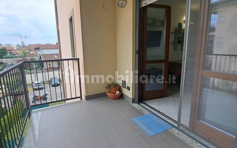 Trilocale via Emilio Macazzola 22, Centro, Malnate — foto 25 di 27