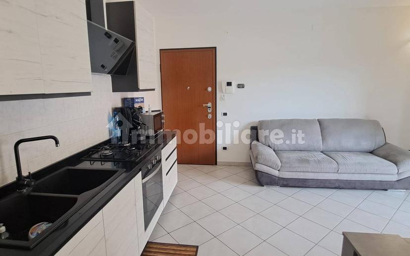 Trilocale via Emilio Macazzola 22, Centro, Malnate — foto 5 di 27