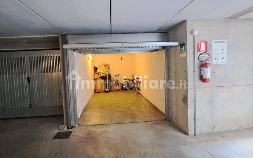 Trilocale via Emilio Macazzola 22, Centro, Malnate — foto 2 di 27