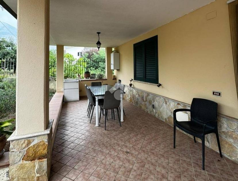 Villa unifamiliare via Ponte Romano 49, Villa Santa Lucia — foto 2 di 29