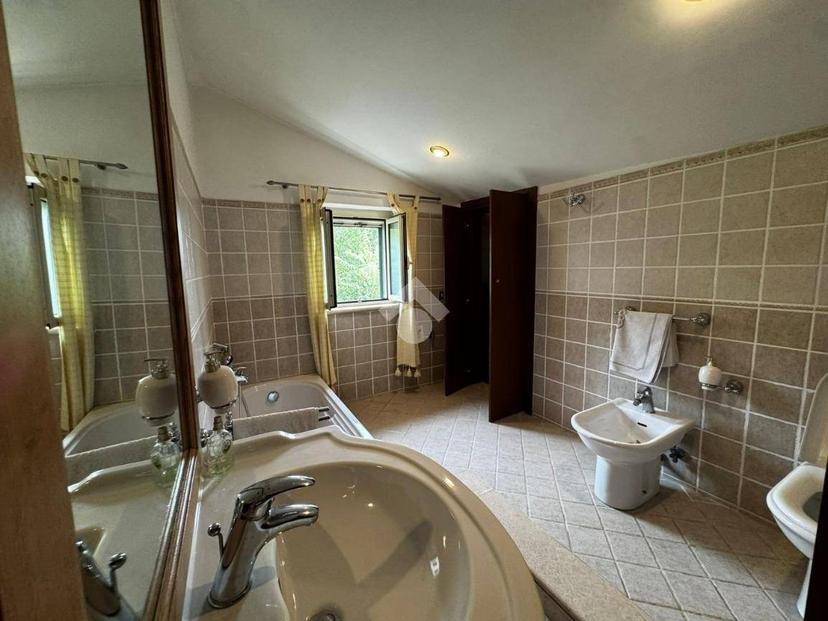 Villa unifamiliare via Ponte Romano 49, Villa Santa Lucia — foto 25 di 29