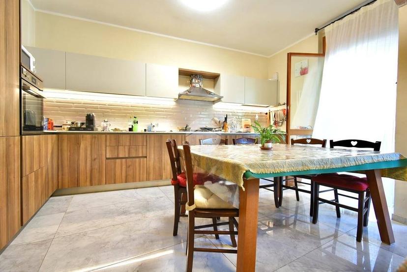 Trilocale appartamento viale mazzini, Santarcangelo, Santarcangelo di Romagna — foto 8 di 15