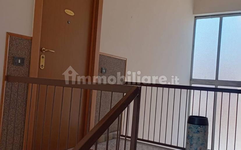 Trilocale via Volontari Italiani del Sangue 7, Centro, Malnate — foto 3 di 16
