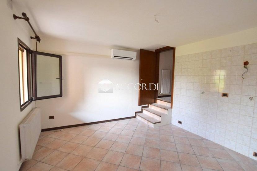 Villa a schiera 4 locali, buono stato, Giavera del Montello — foto 19 di 26