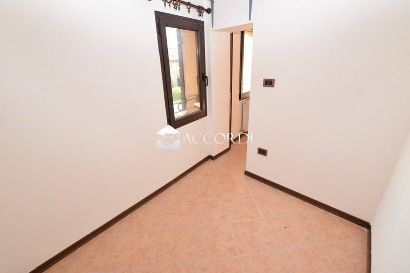 Villa a schiera 4 locali, buono stato, Giavera del Montello — foto 8 di 26