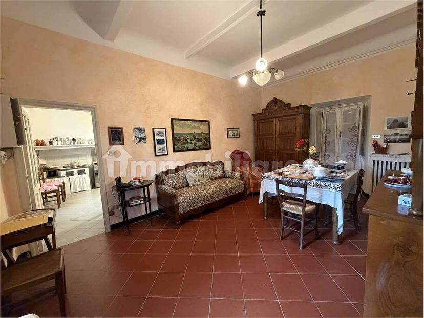 Villa unifamiliare via Piave, Centro, Albenga — foto 13 di 92