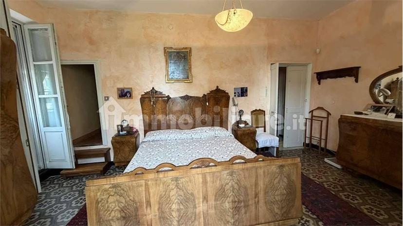 Villa unifamiliare via Piave, Centro, Albenga — foto 11 di 92