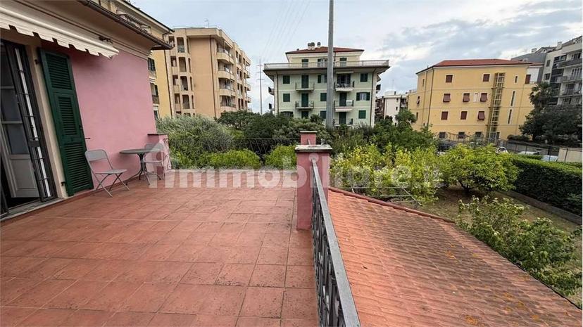 Villa unifamiliare via Piave, Centro, Albenga — foto 44 di 92