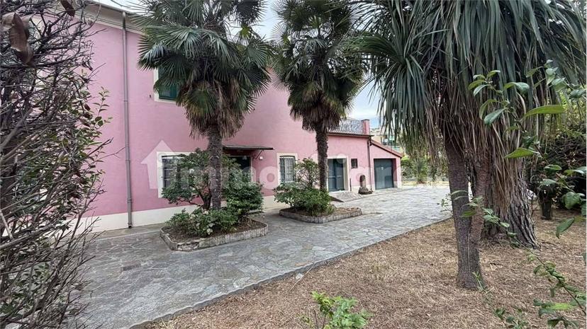 Villa unifamiliare via Piave, Centro, Albenga — foto 34 di 92
