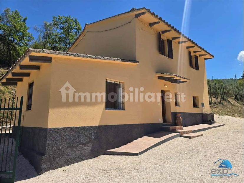 Villa unifamiliare, ottimo stato, 200 m², Centro, Torgiano — foto 30 di 34