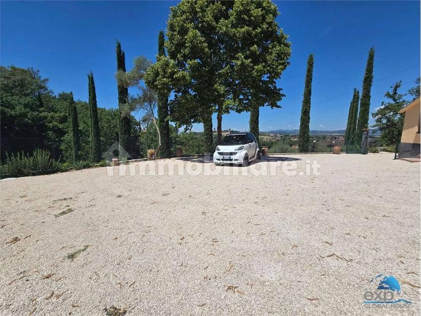 Villa unifamiliare, ottimo stato, 200 m², Centro, Torgiano — foto 23 di 34