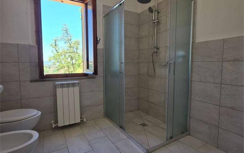 Villa unifamiliare, ottimo stato, 200 m², Centro, Torgiano — foto 12 di 34