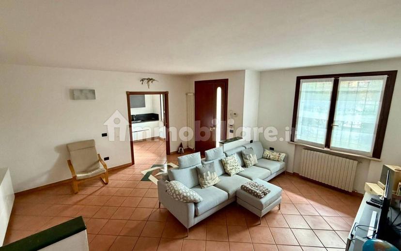 Villa bifamiliare viale Villa del Veneziano 55, Viadana — foto 10 di 19
